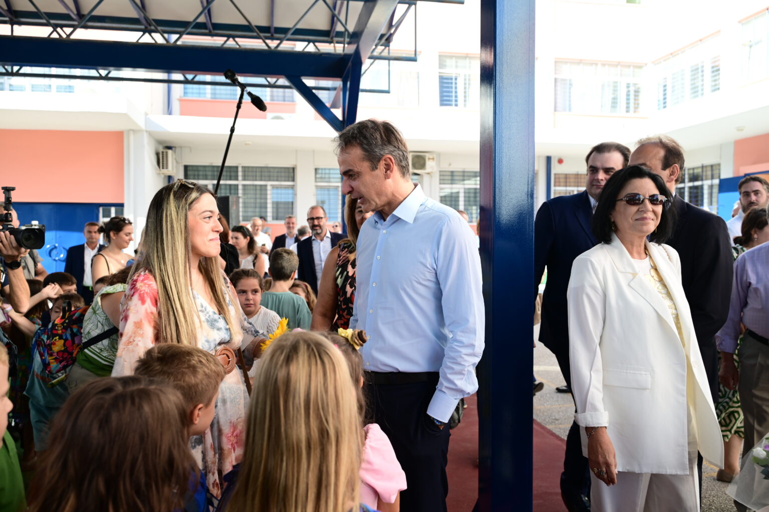 mitsotakis_agiasmos_glyfada_3.jpg