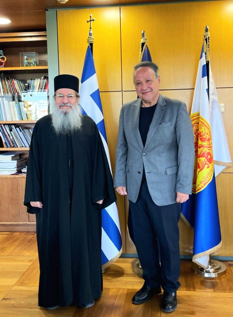 aggeloudis_-_elissaios.jpg aggeloudis_-_elissaios.jpg