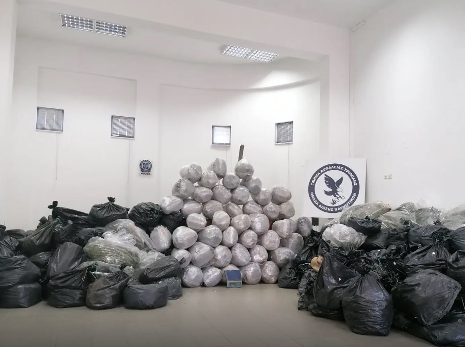 kanabi_arkadia2.jpg kanabi_arkadia2.jpg