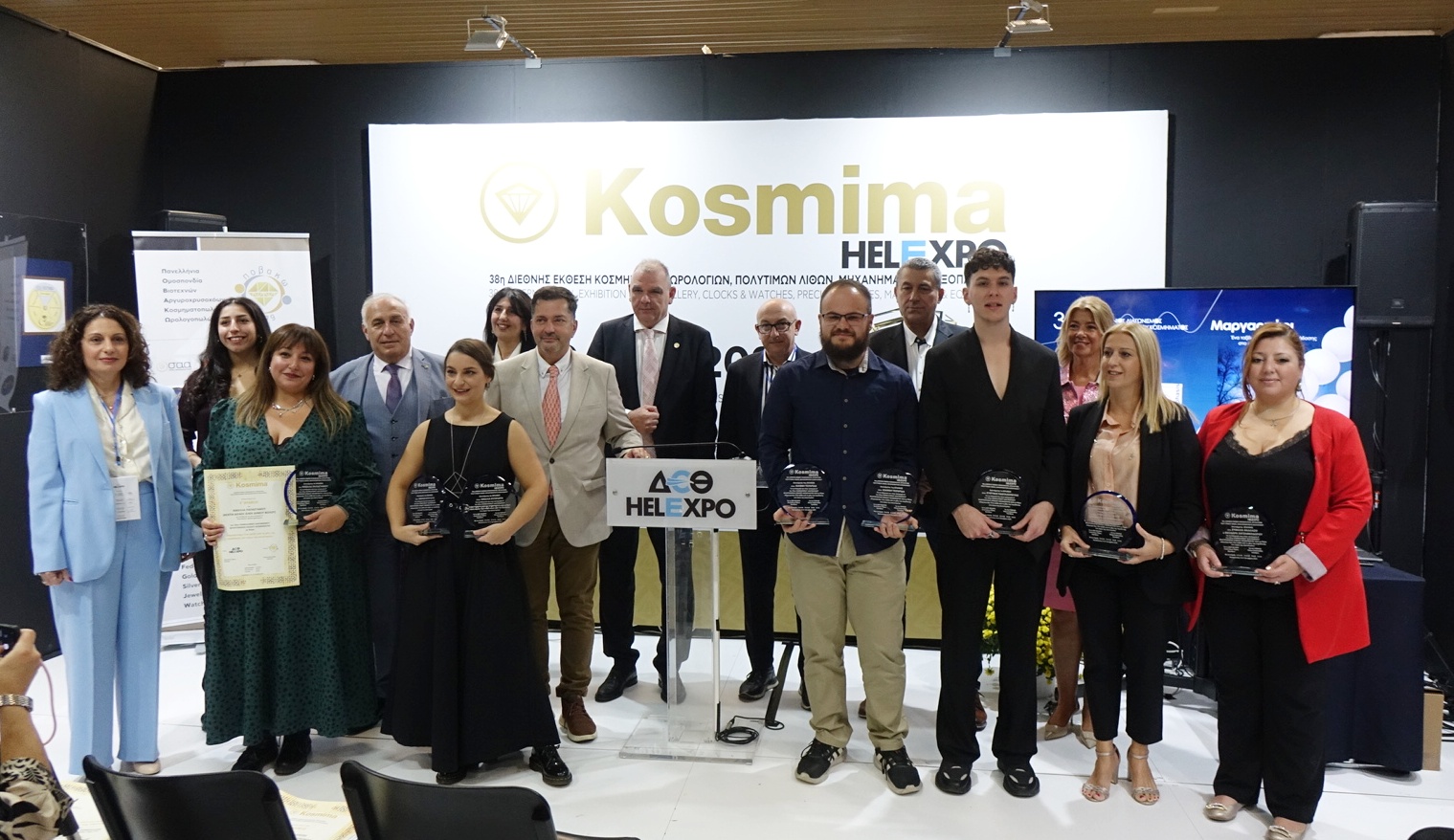 kosmima_brabeia_diagonismos_filotehnisis_kosmimatos.jpg kosmima_brabeia_diagonismos_filotehnisis_kosmimatos.jpg