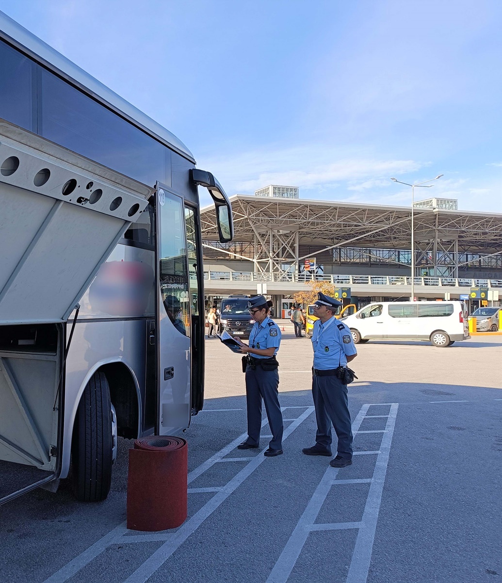 troxaia_aerodromio_1.jpg troxaia_aerodromio_1.jpg