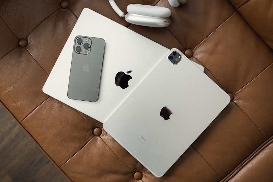 metalease-apple-iphone-macbook-ipad.jpg metalease-apple-iphone-macbook-ipad.jpg