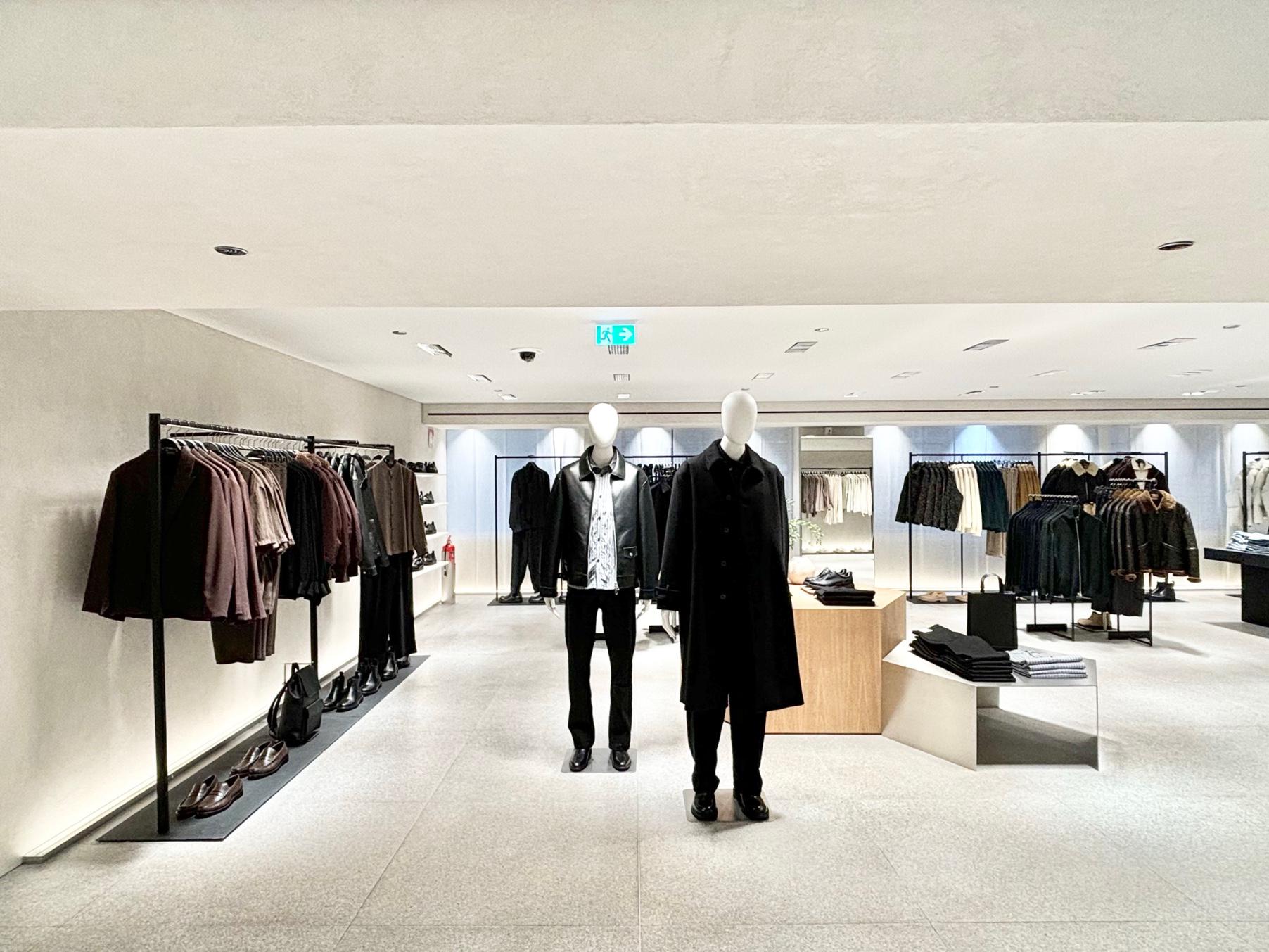 zara_5_0.jpg zara_5_0.jpg