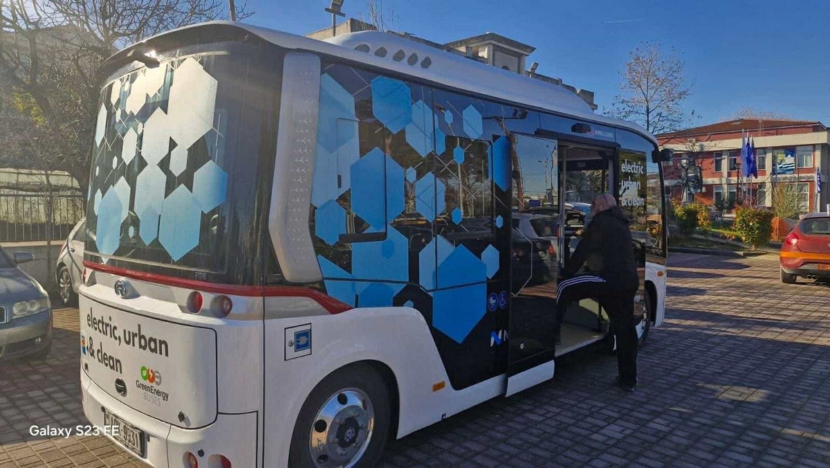 ilektriko-mini-bus-thermaikos_2.jpg ilektriko-mini-bus-thermaikos_2.jpg