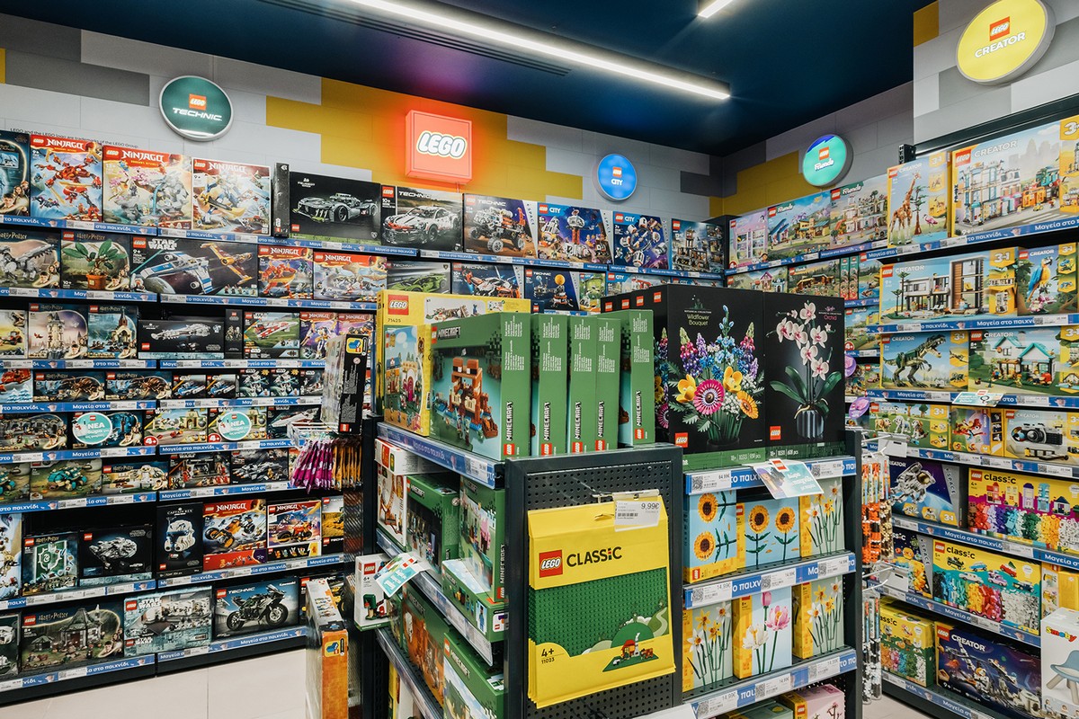 toyshop_4.jpg toyshop_4.jpg