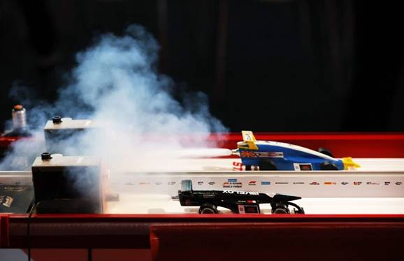 f1.jpg f1.jpg