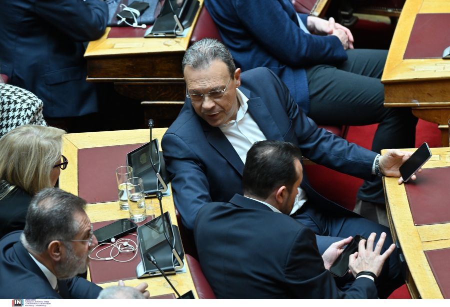 famellos.jpg famellos.jpg