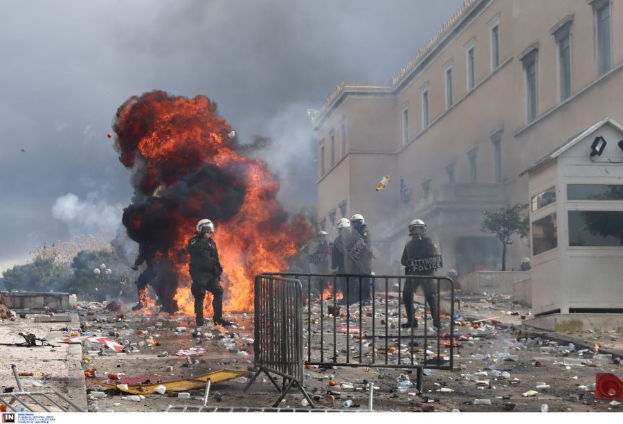 epeisodia_syntagma3.jpg epeisodia_syntagma3.jpg