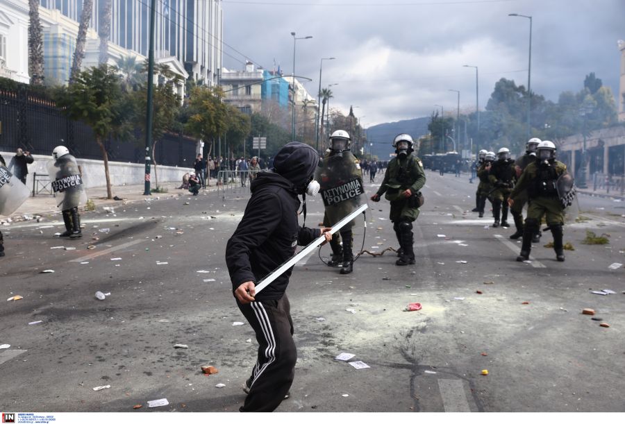 epeisodia_syntagma4.jpg epeisodia_syntagma4.jpg