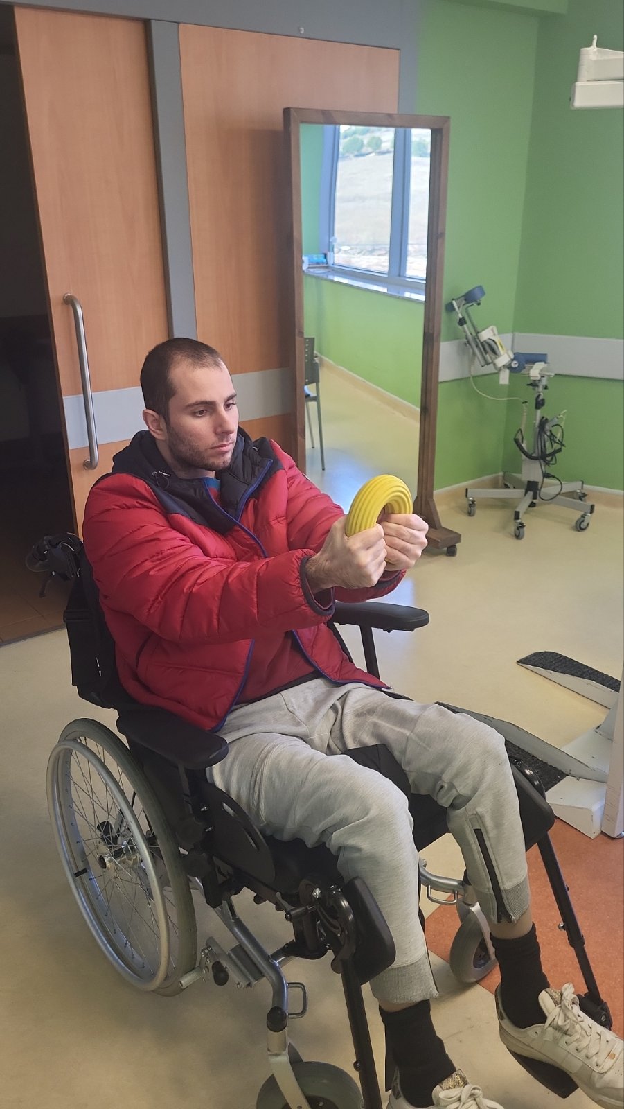 mihalis_2.jpg mihalis_2.jpg