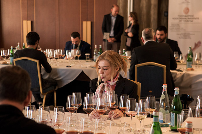 thesswinecomp_0242.jpg thesswinecomp_0242.jpg