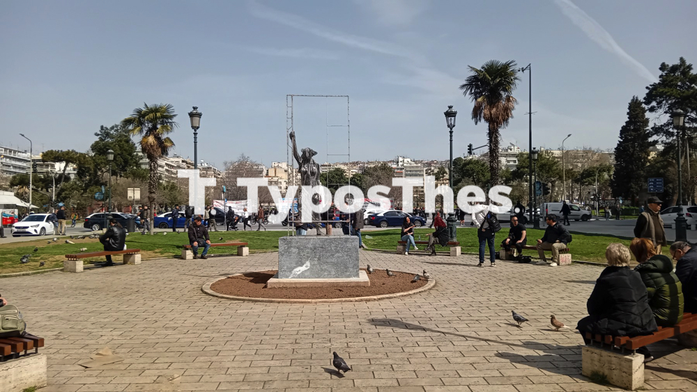 glypto_gynaika_leoforeio_6.jpg glypto_gynaika_leoforeio_6.jpg
