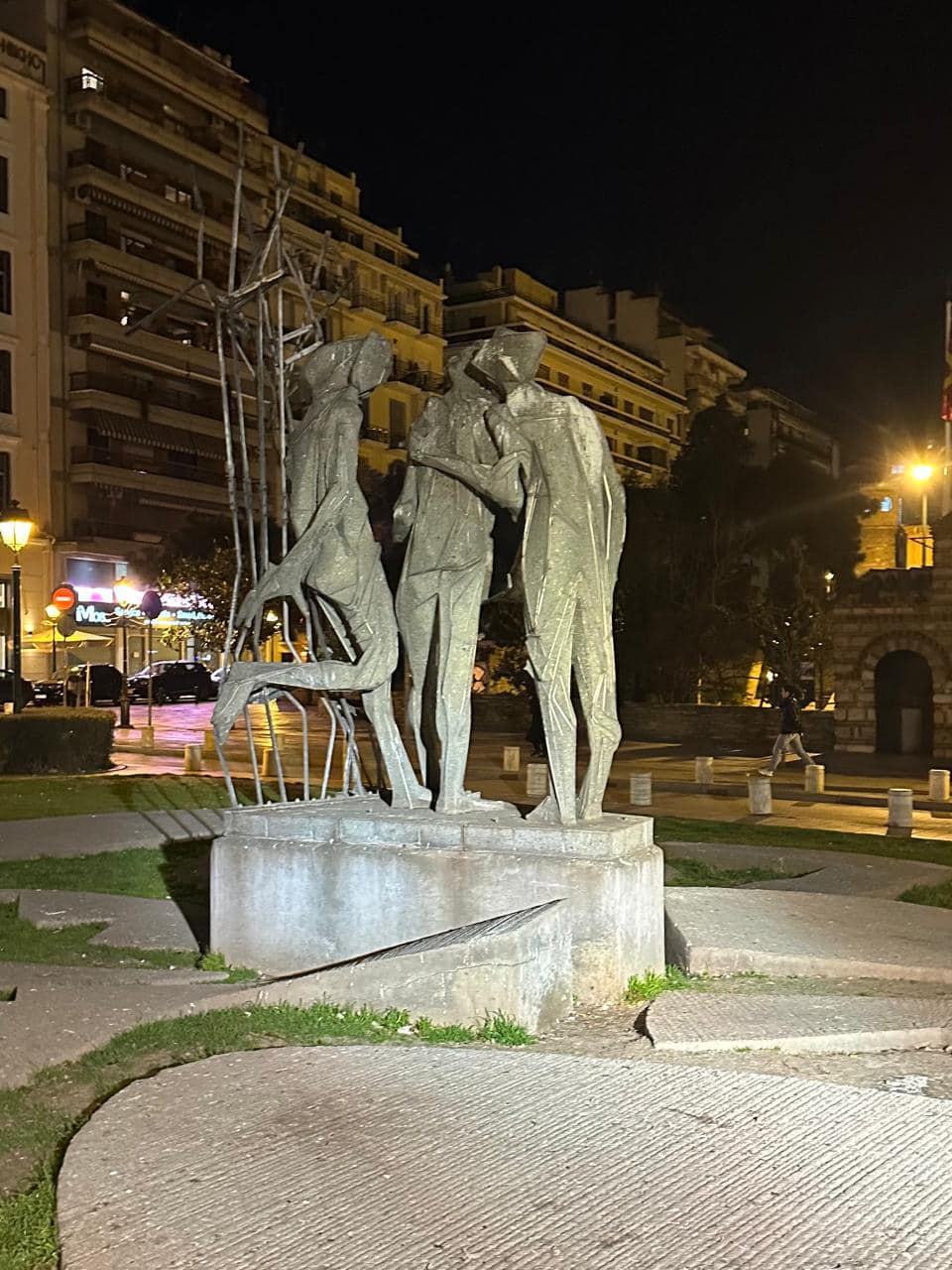 mnimeio-efimerida.jpg mnimeio-efimerida.jpg