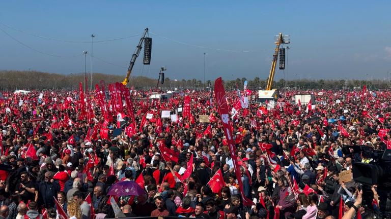 pro-imamoglu_rally.jpg pro-imamoglu_rally.jpg