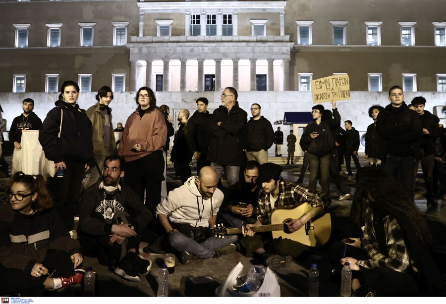 sigkentrosi_syntagma4.jpg sigkentrosi_syntagma4.jpg