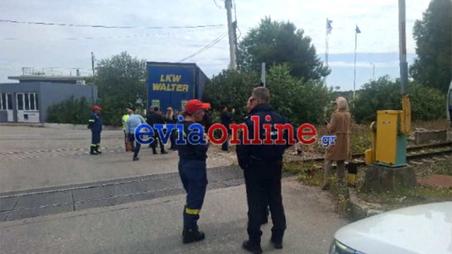 atyxima_treno_eyboia_2.jpg atyxima_treno_eyboia_2.jpg