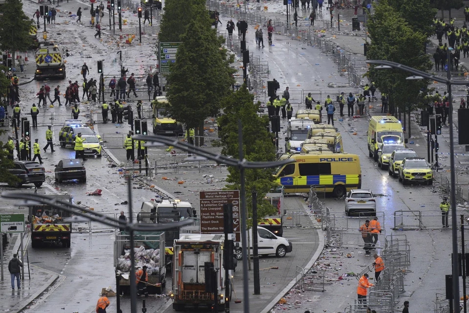 liverpool_crash_1.jpg