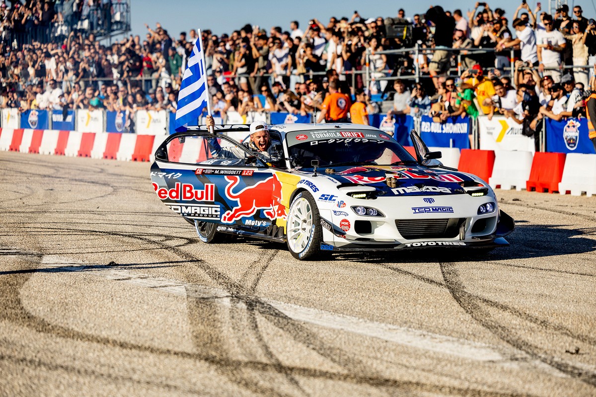 redbull_11.jpg redbull_11.jpg
