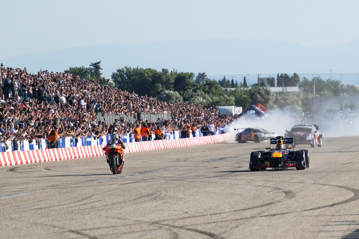 redbull_6.jpg redbull_6.jpg
