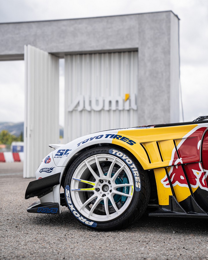 redbull_7.jpg redbull_7.jpg
