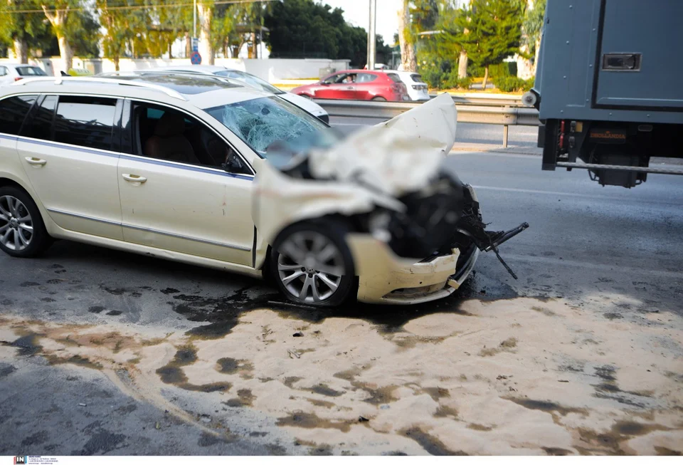troxaio_taxi_alimos_3.jpg troxaio_taxi_alimos_3.jpg