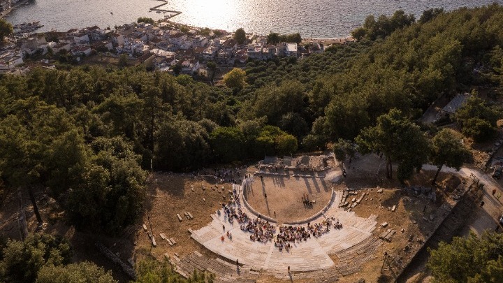 arxaio_theatro_thasou_1.jpg