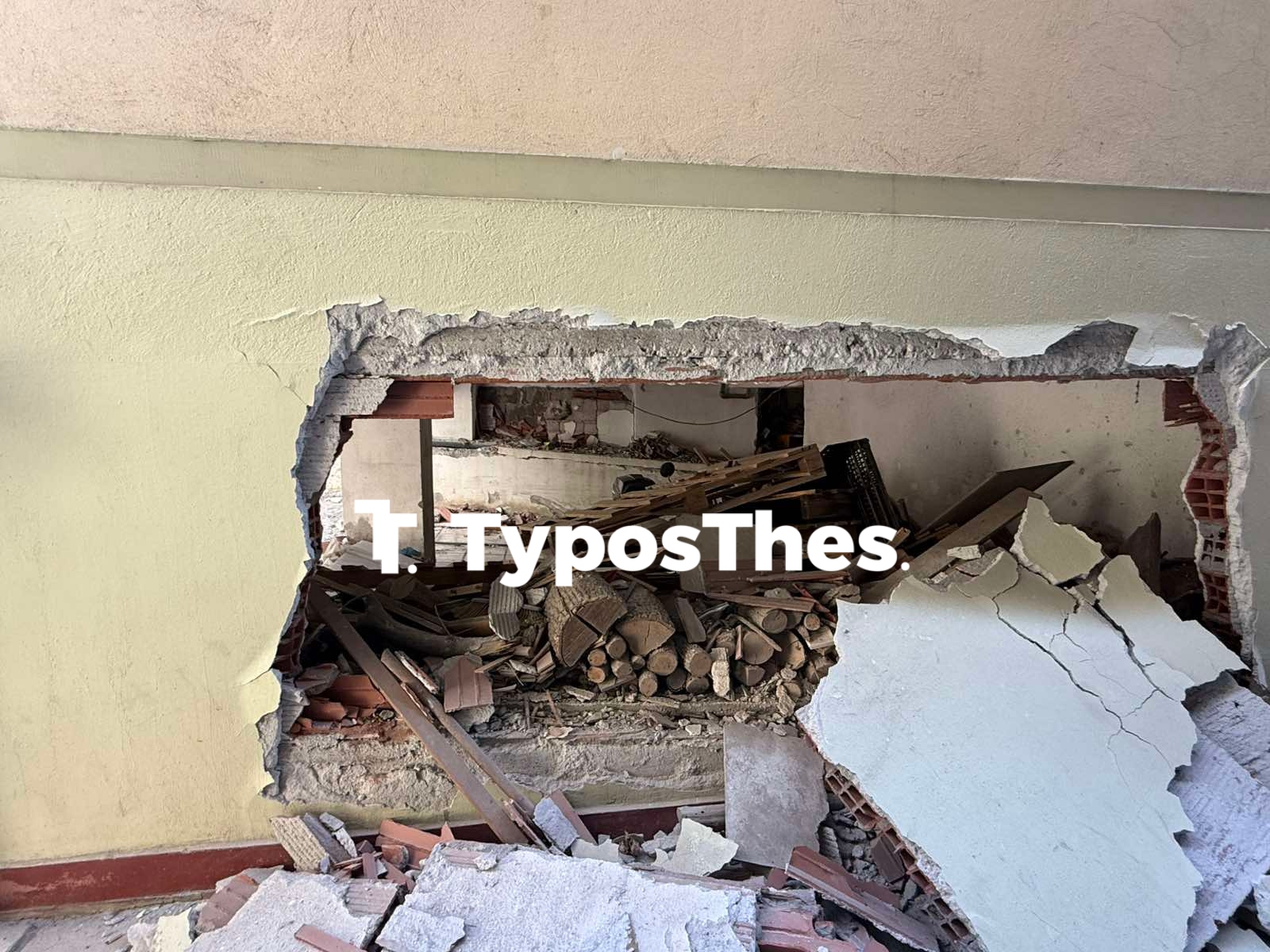 sykies_ekrixi4_1.jpg