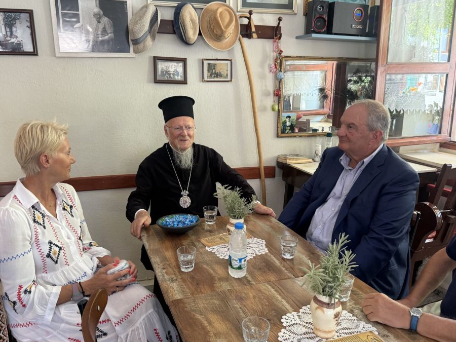 karamanlis_patriarxeio5.jpg