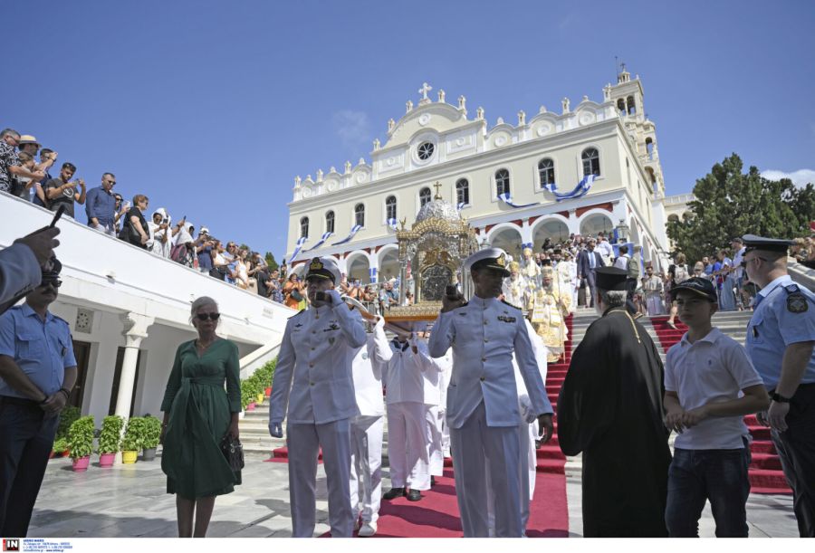 tinos_15augoustos.jpg
