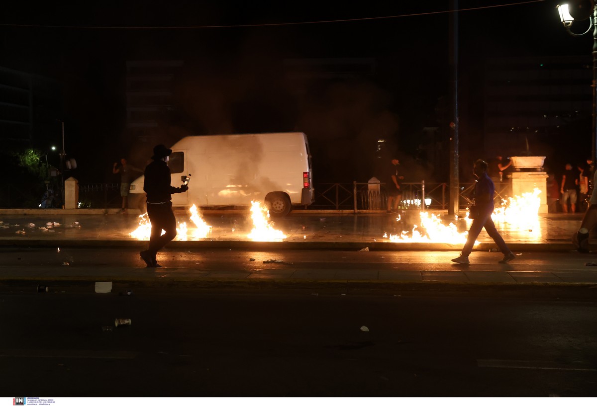 epeisodia-syntagma.jpg