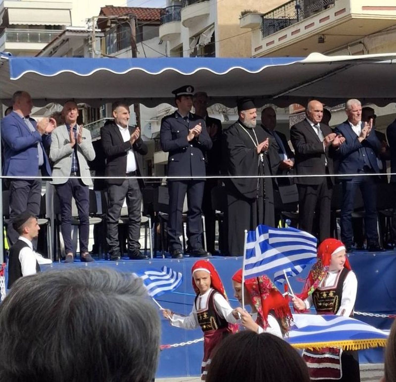 parelasi-euosmos2.jpg