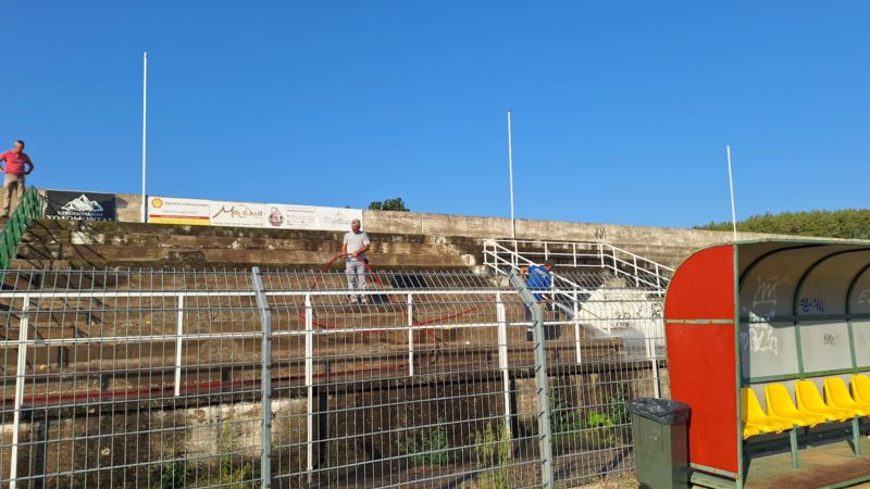 dimotiko_stadio_poligirou4.jpg
