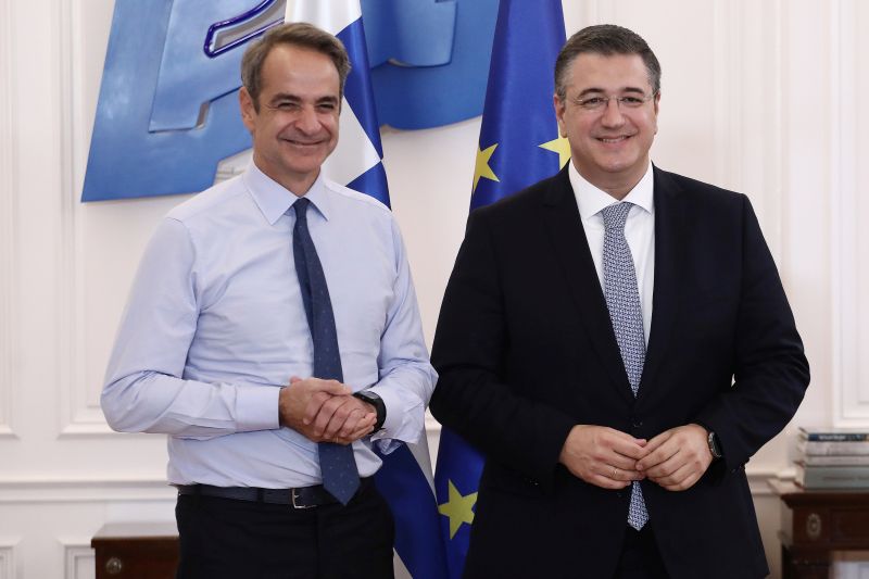 mitsotakis_-_tzitzikwstas.jpg