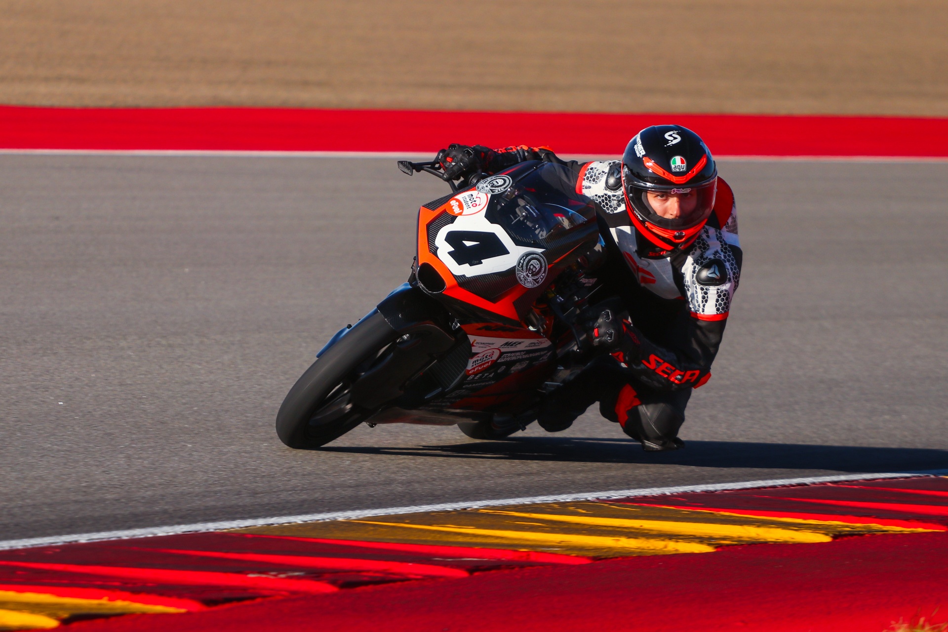 panther_racing_2.jpg