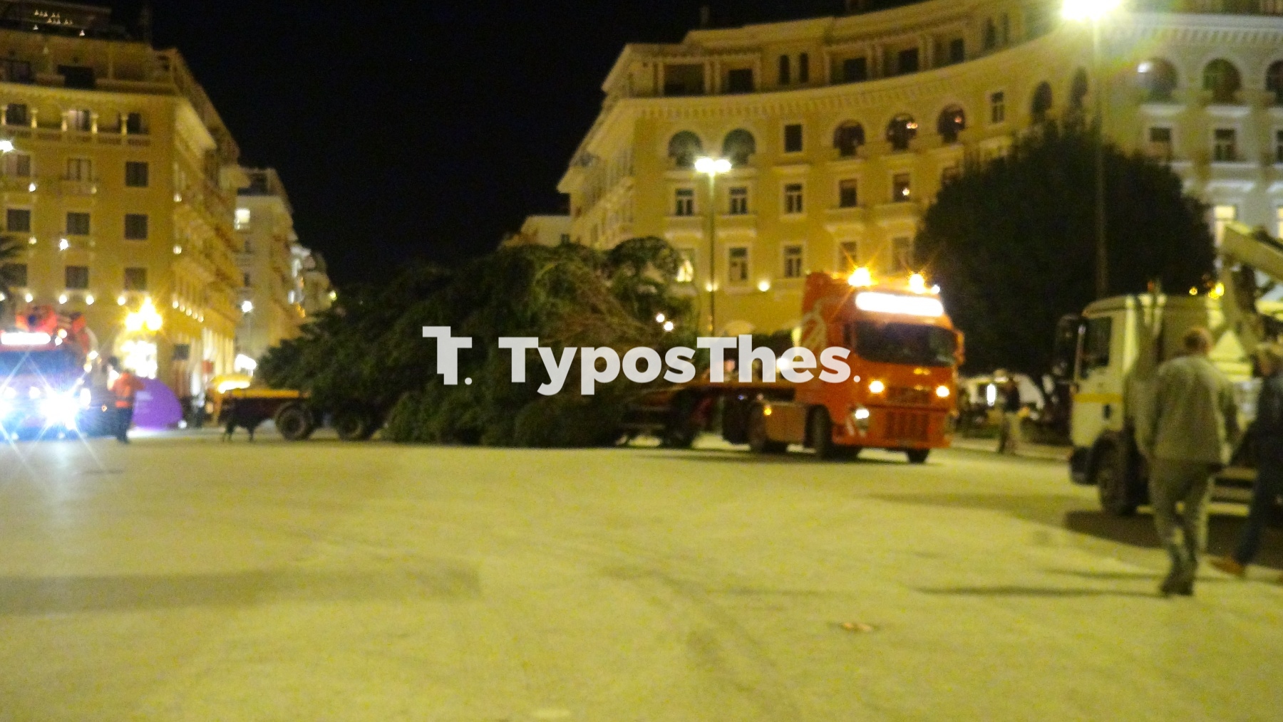 xristougenniatiko_dentro-aristotelous4.jpg