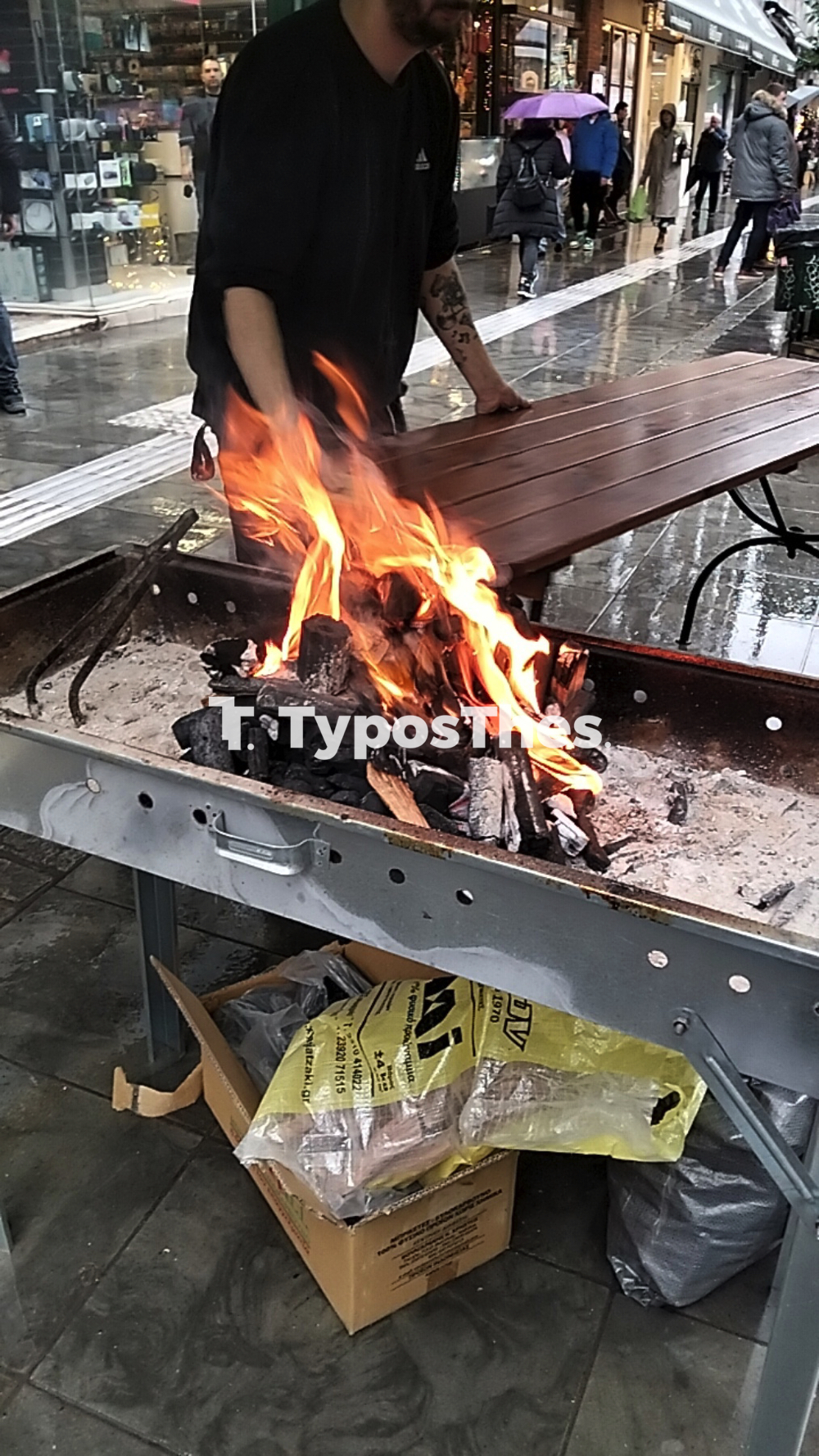 agora_thessaloniki_xristougenna_2025_4.jpg