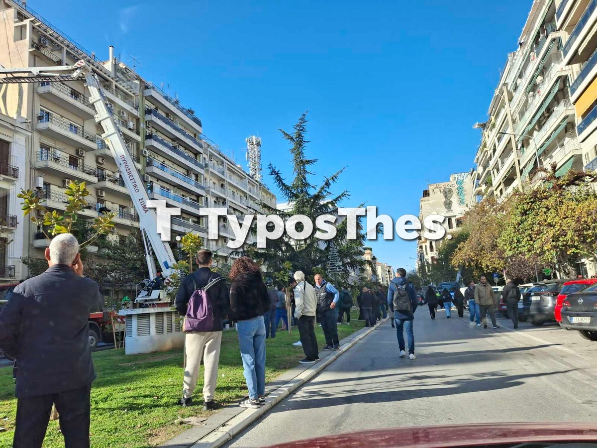 ermou-2.jpg ermou-2.jpg