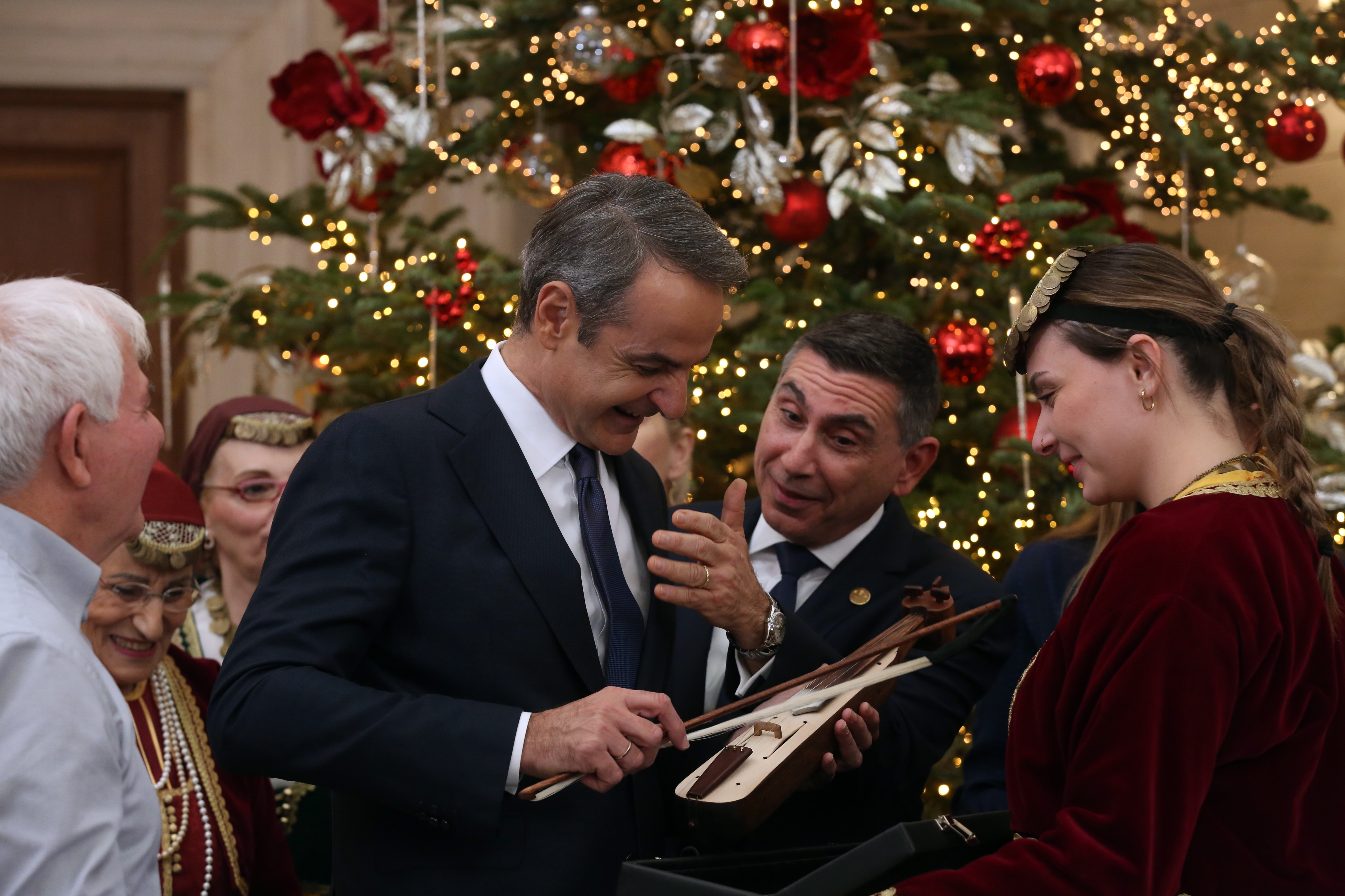 kalanta_mitsotakis_4.jpg