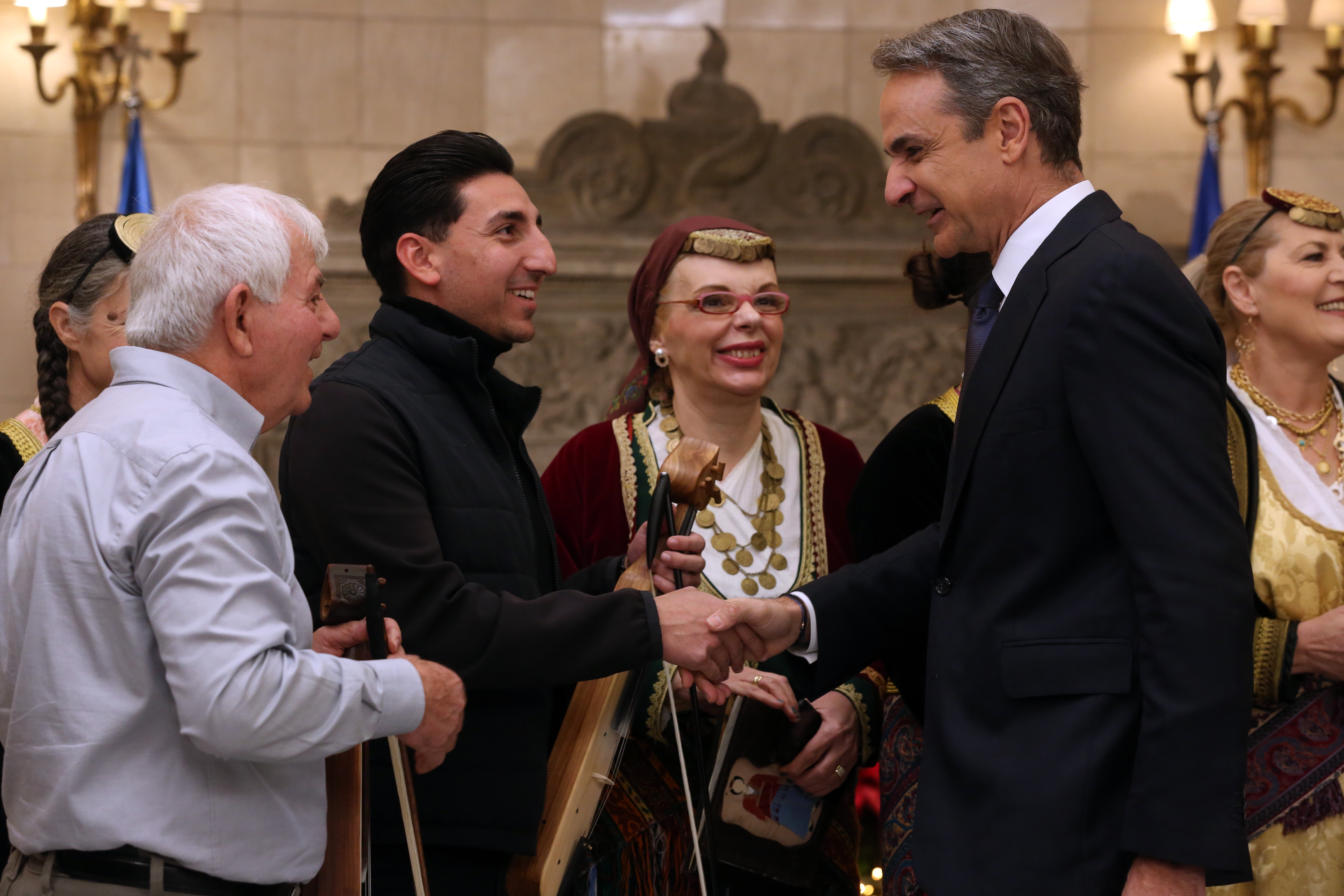 kalanta_mitsotakis_5.jpg