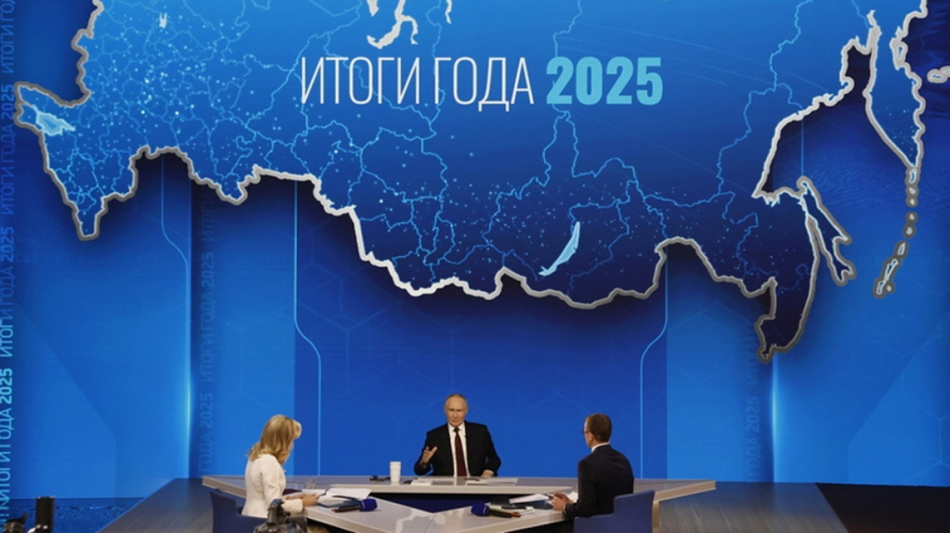 xrwma-putin-mosxa.jpg