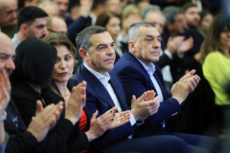 tsipras_larisa5.jpg