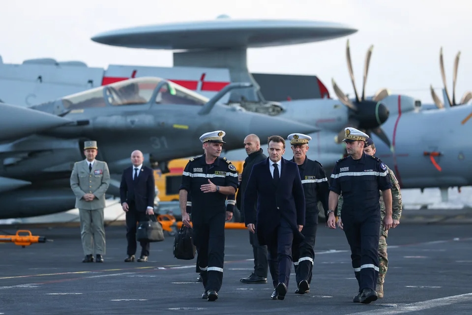 macron_charles_de_gaull_2.jpg