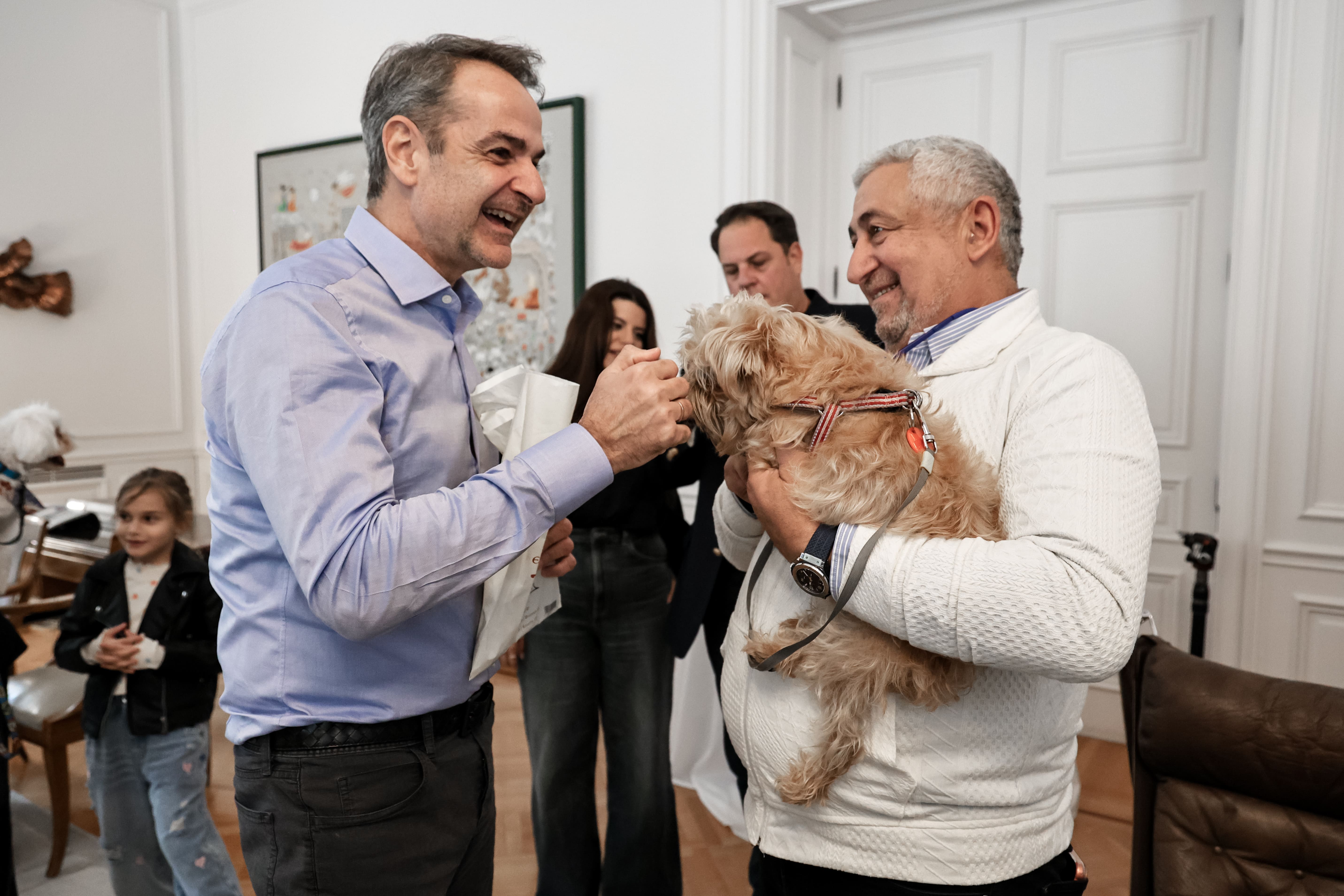 mitsotakis-katoikidia2_1.jpg