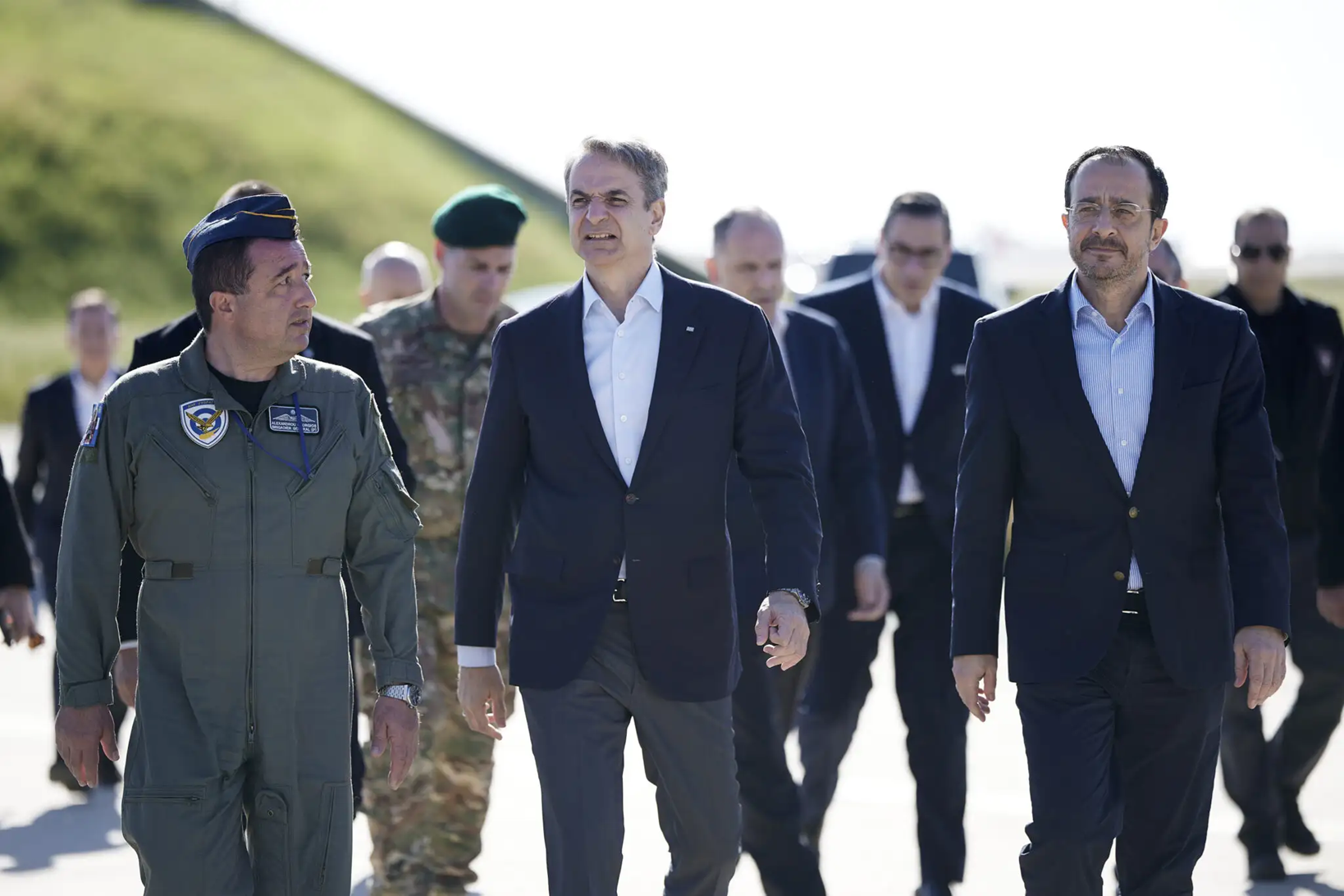 mitsotakis-pilotoi1.png