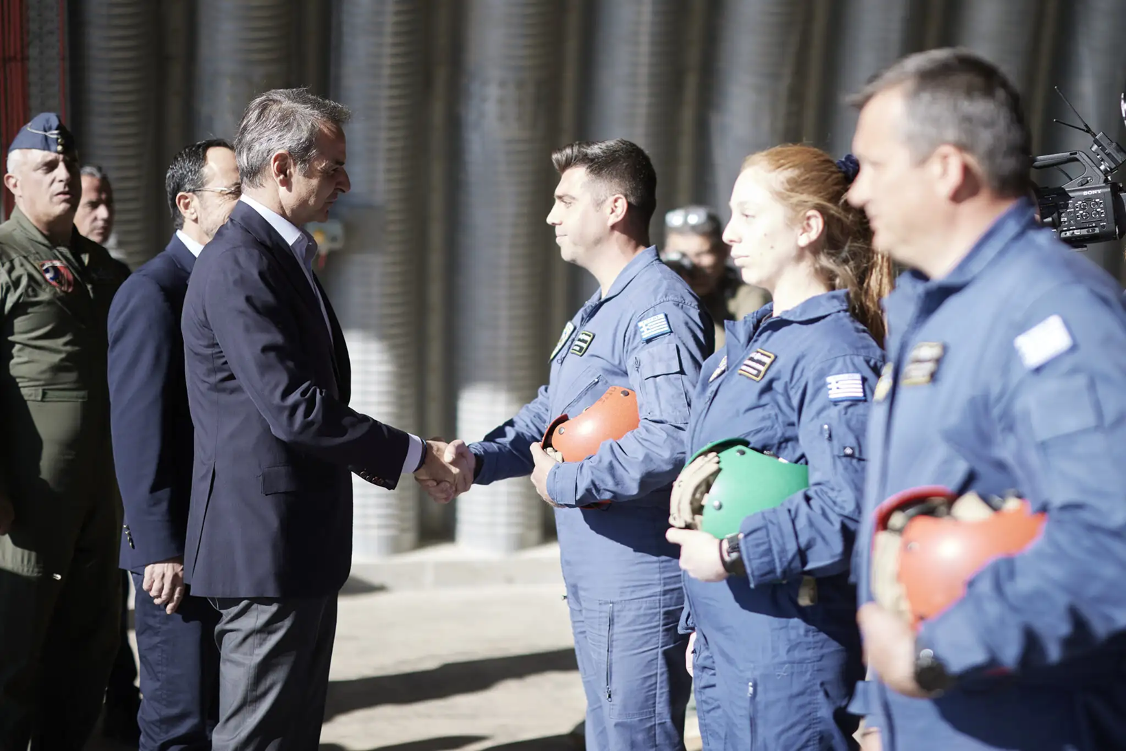mitsotakis-pilotoi4.png