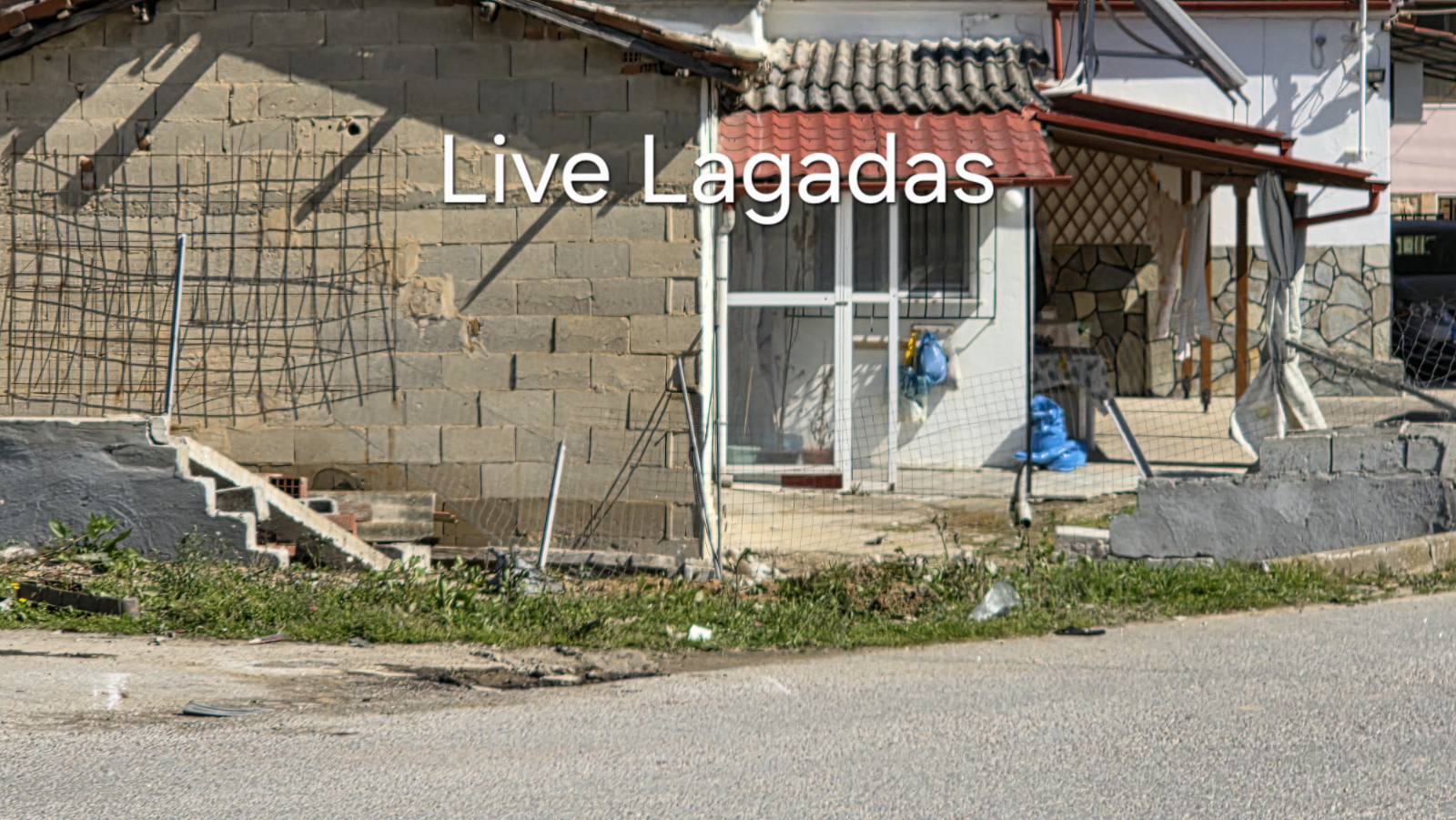 trohaio-lagkada-aytokinito-se-ayli-spitioy-4.jpg