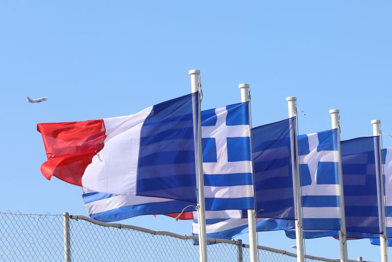 makron_athina4.jpg