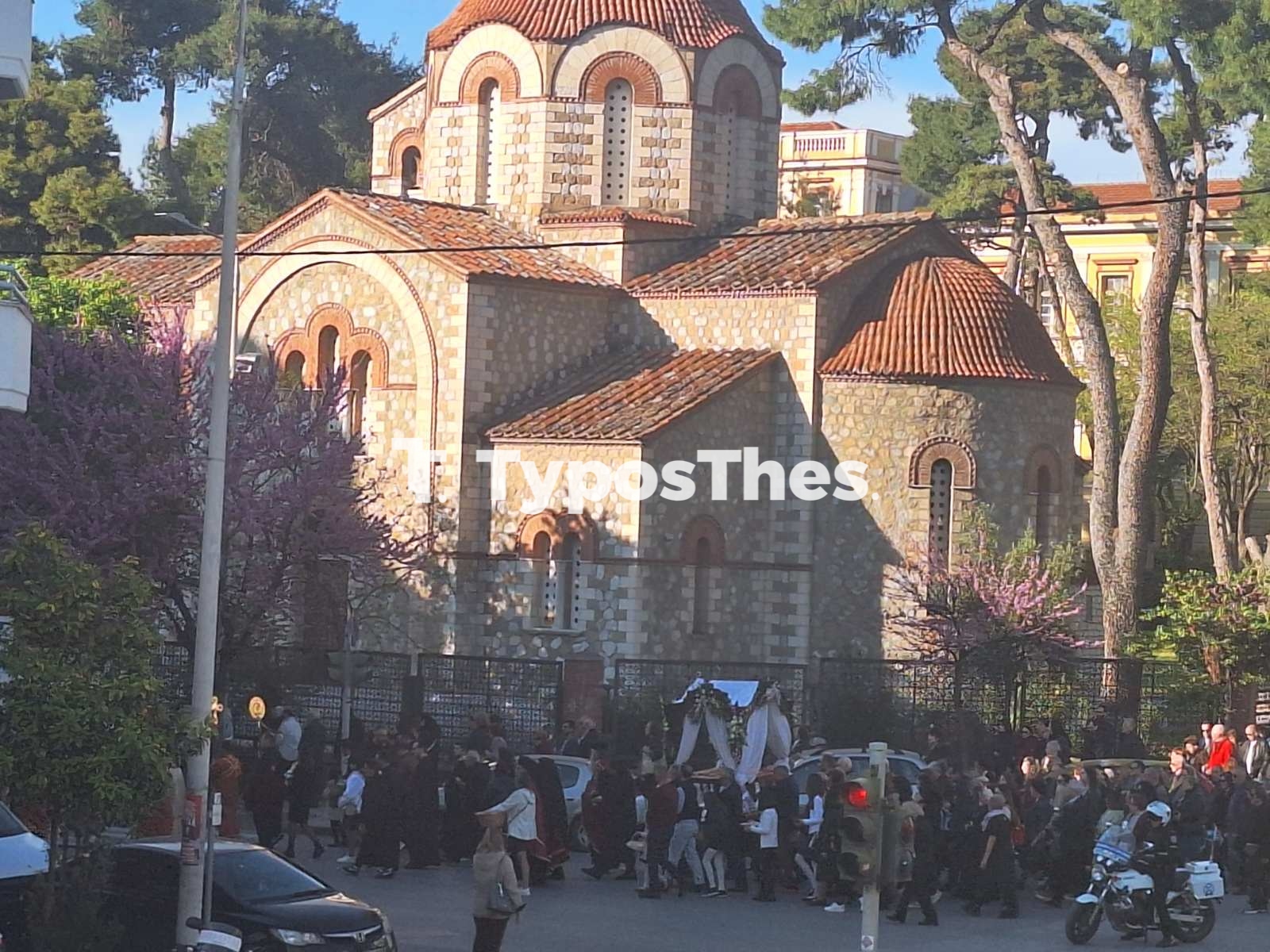 papafeios-epitafios2_1.jpg