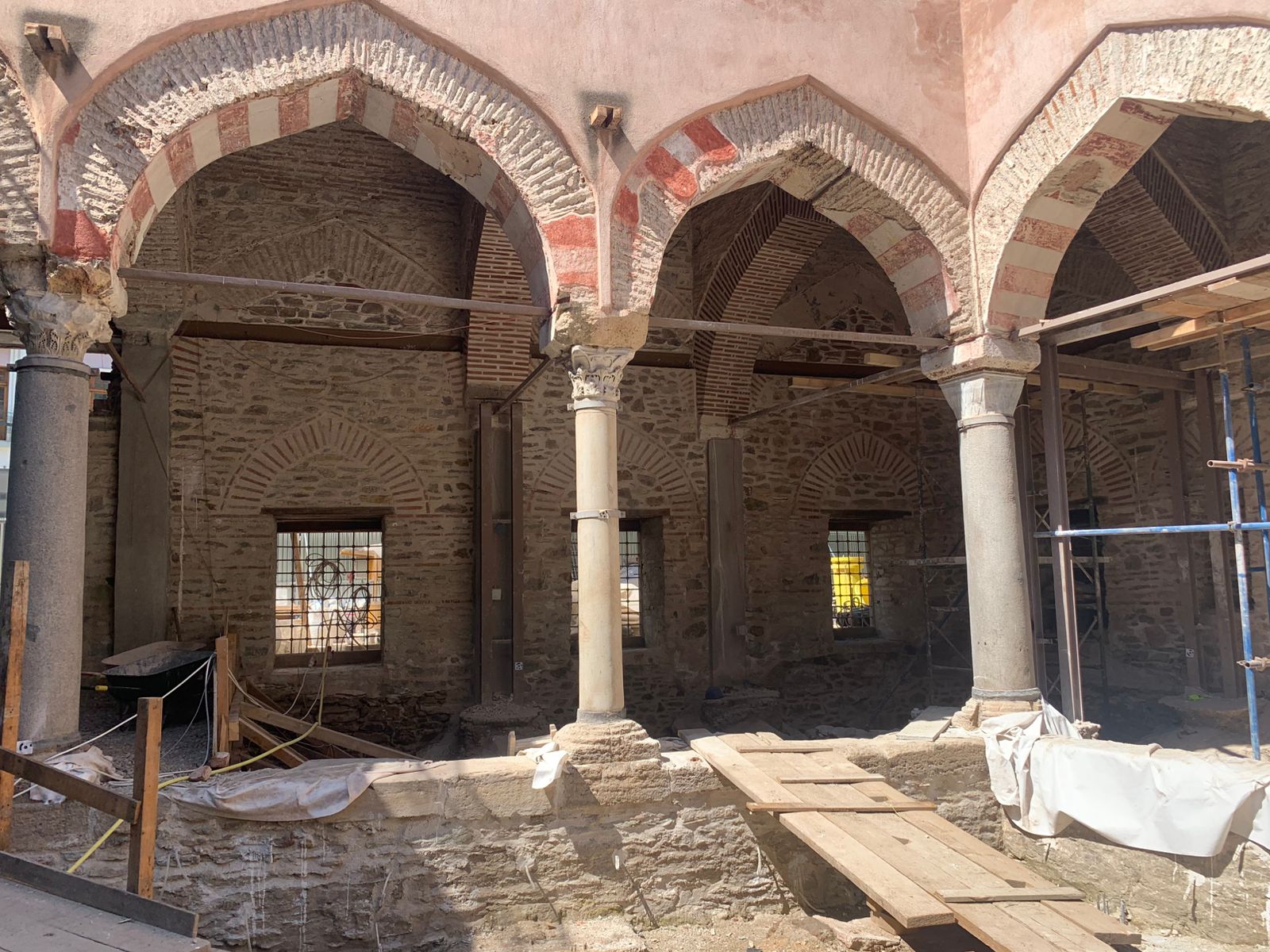 mendoni_thessaloniki_2.jpeg