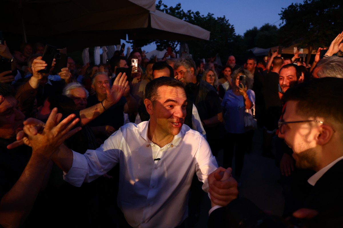 tsipras-neokomma_4.jpg